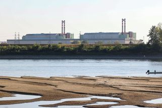 Dunaj vysychá. Maďarsku hrozí odstavení celé jaderné elektrárny Paks - Seznam Zprávy